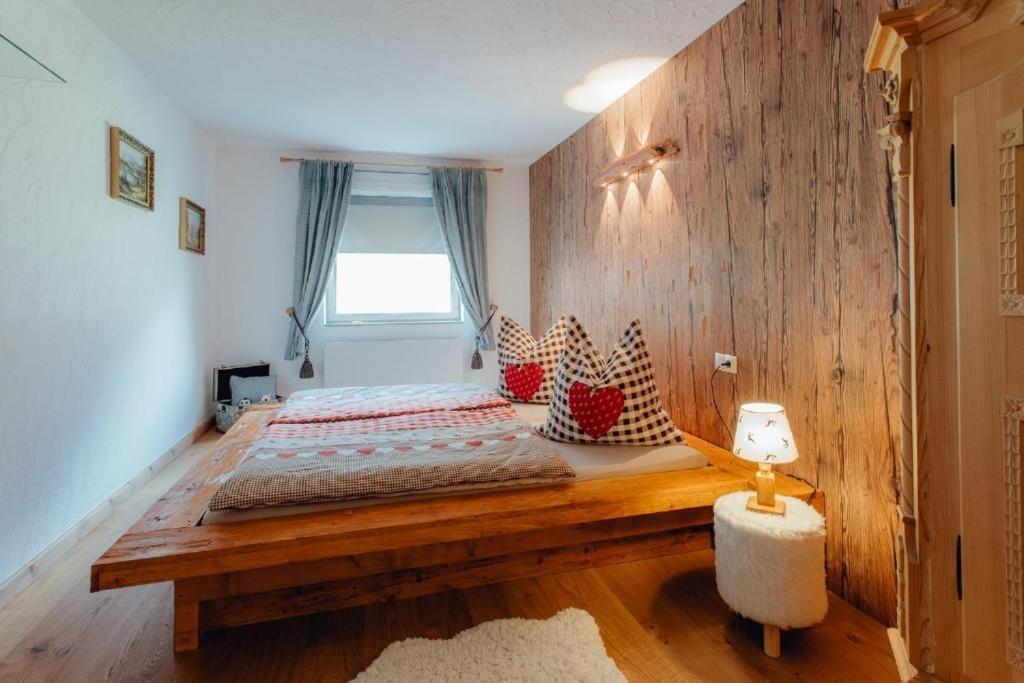 Appartement Monty By Monicare Leutasch Exteriör bild